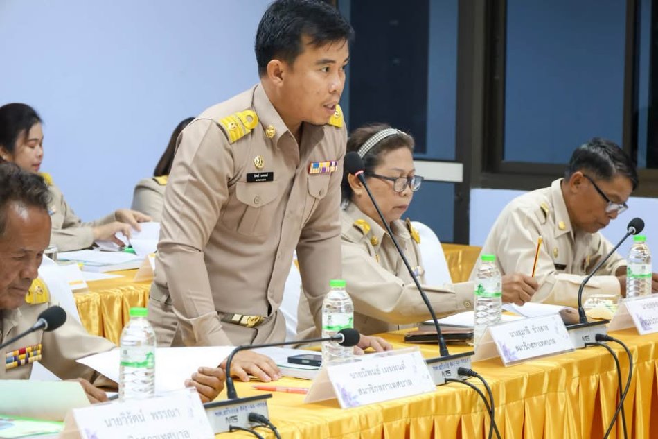 การประชุมสภาเทศบาลตำบลสร้างก่อ ￼สมัยสามัญ สมัยที่ ￼3 ครั้งที่ 1  วันที่ 14 สิงหาคม พ.ศ. 2569 ณ เทศบาลตำบลสร้างก่อ ห้องประชุมชั้น2